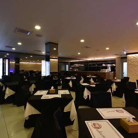 A Casa Hotel Таоуан Екстериор снимка