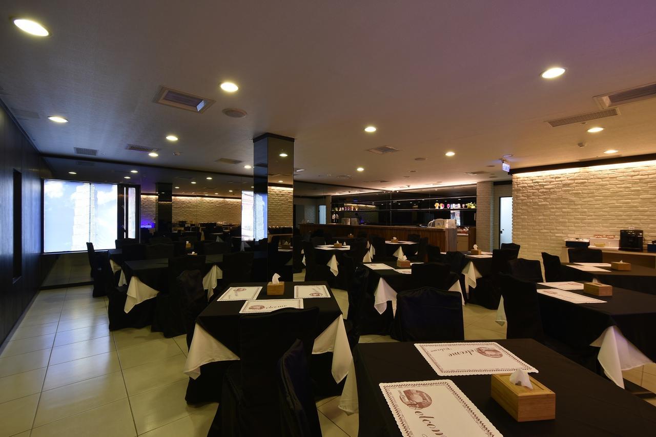 A Casa Hotel Таоуан Екстериор снимка