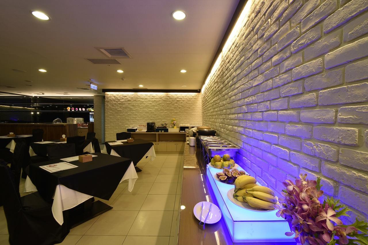 A Casa Hotel Таоуан Екстериор снимка